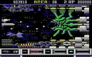 Area 6: Das Monster ist am Raumschiff befestigt und schießt mit fetter Munition.
